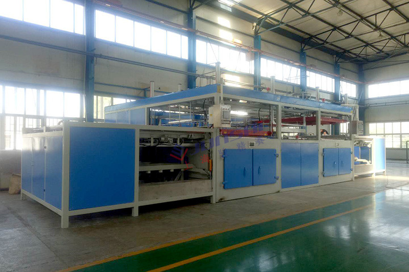 雙頭自動<a href=http://www.yglong.cn/ target=_blank class=infotextkey>吸塑機</a>.jpg